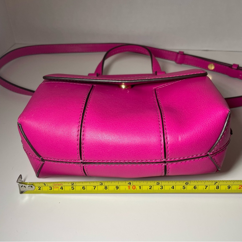 Tory Burch Block T Mini Sachel Crossbody in bright hot azalea pink 7” x 6” - Picture 9 of 10
